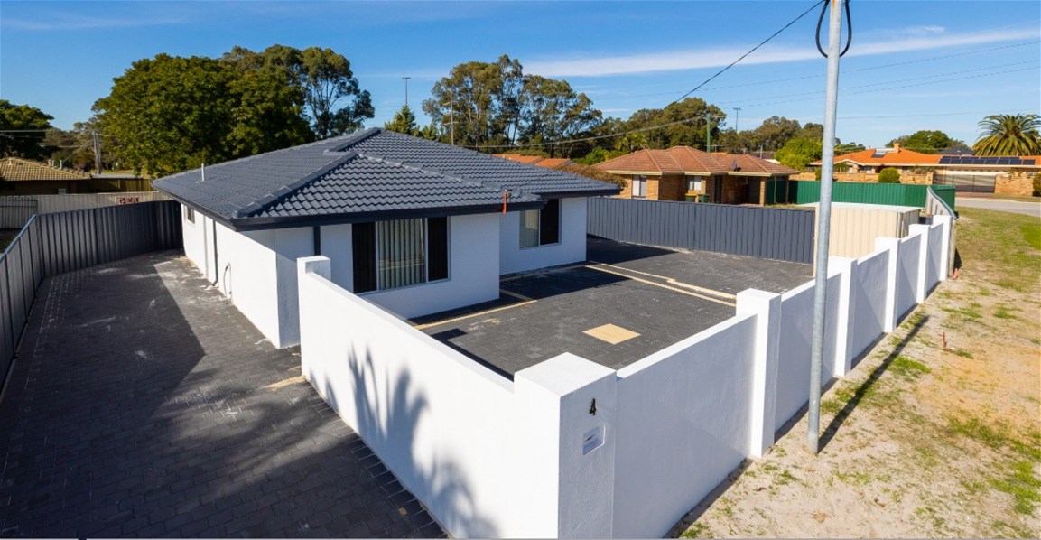 4 Yenisey Crescent BEECHBORO WA