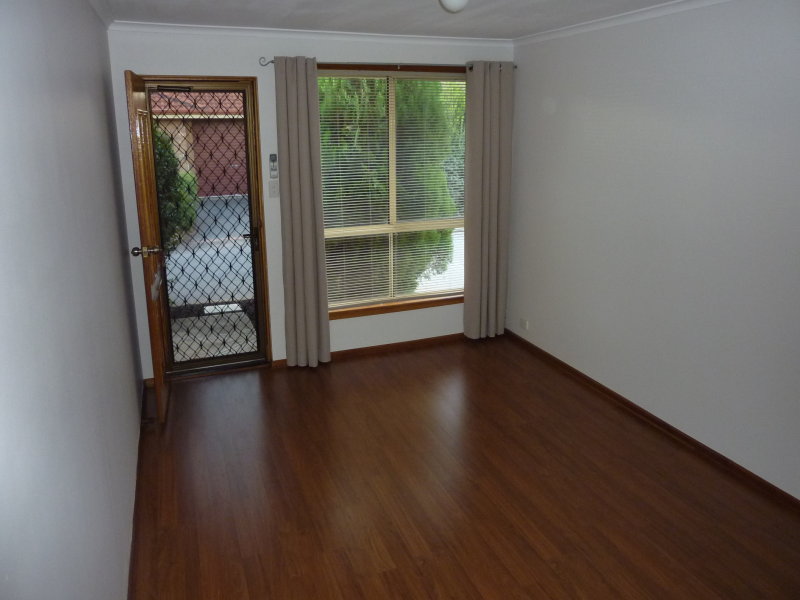 2/28-30 South Terrace, POORAKA — image 4
