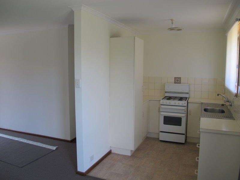 10/28-30 South Terrace, POORAKA — image 2