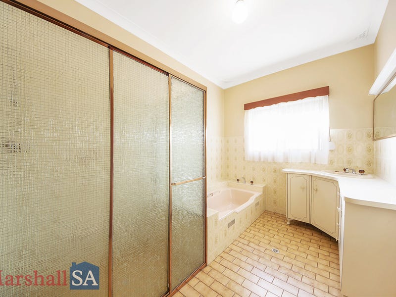 13 Frogmore Road, KIDMAN PARK — image 9