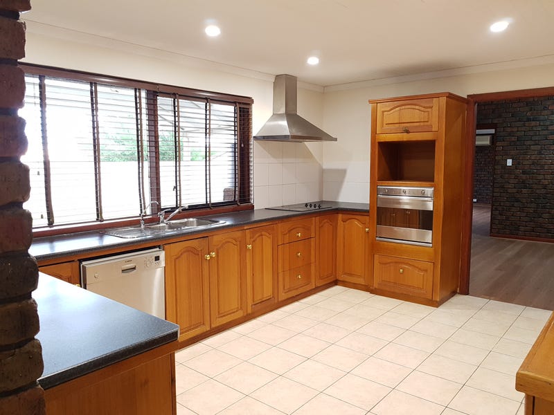 3 Telopea Drive, ATHELSTONE — image 10