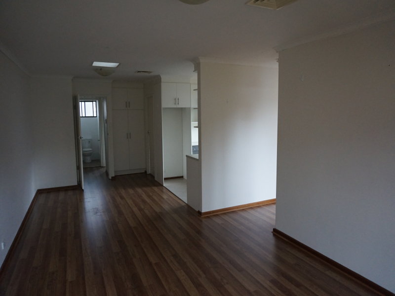 4/8 Hampstead Avenue, HIGHGATE — image 5