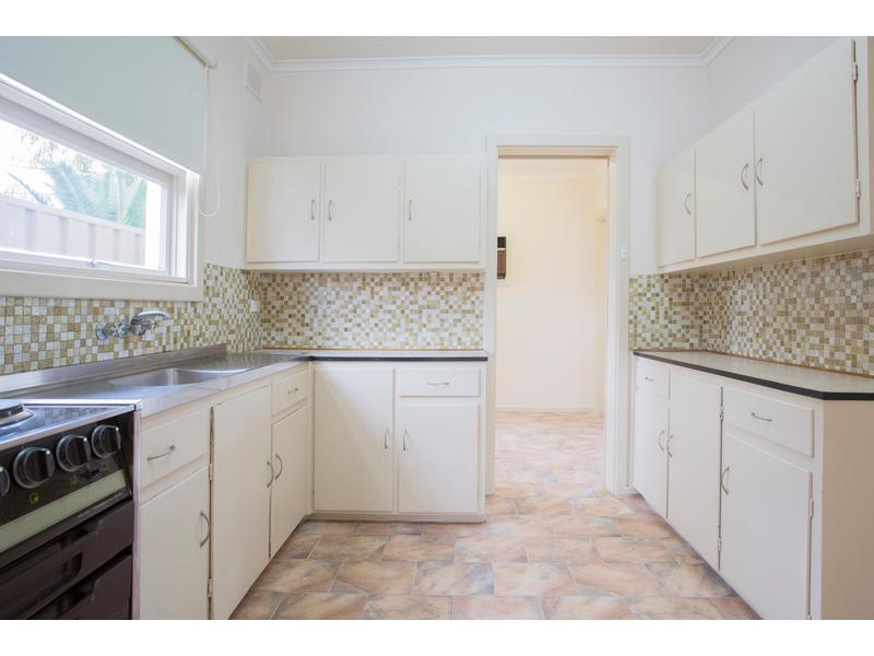 20 Orlando Avenue, HAMPSTEAD GARDENS — image 4