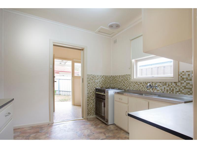 20 Orlando Avenue, HAMPSTEAD GARDENS — image 5
