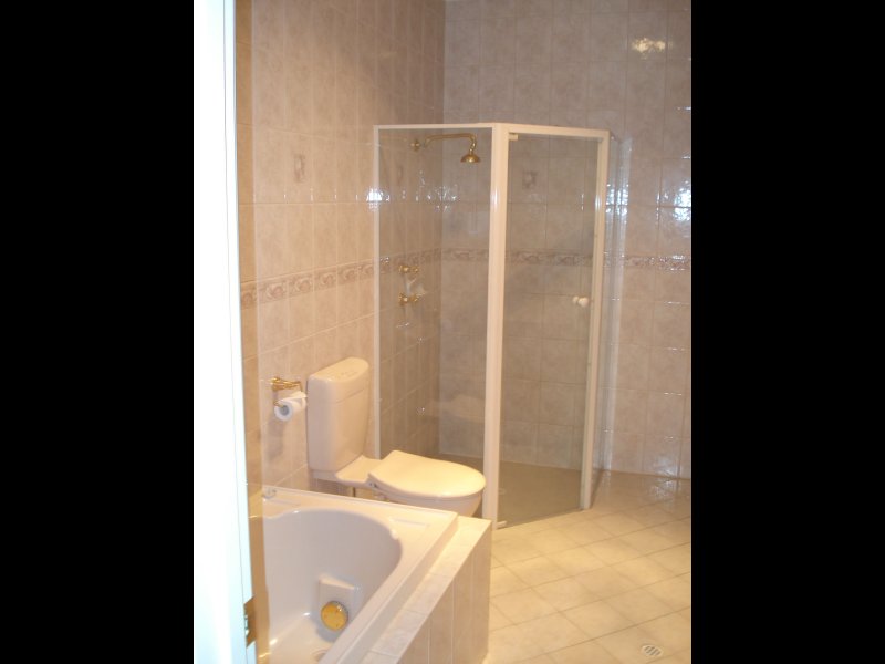 17B Edgeworth Street, PROSPECT — image 4