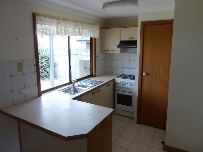 16A Panorama Drive, ATHELSTONE — image 2