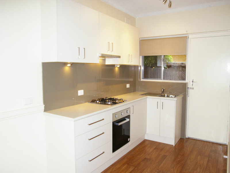 1/23 Seaforth Avenue, SOMERTON PARK — image 1