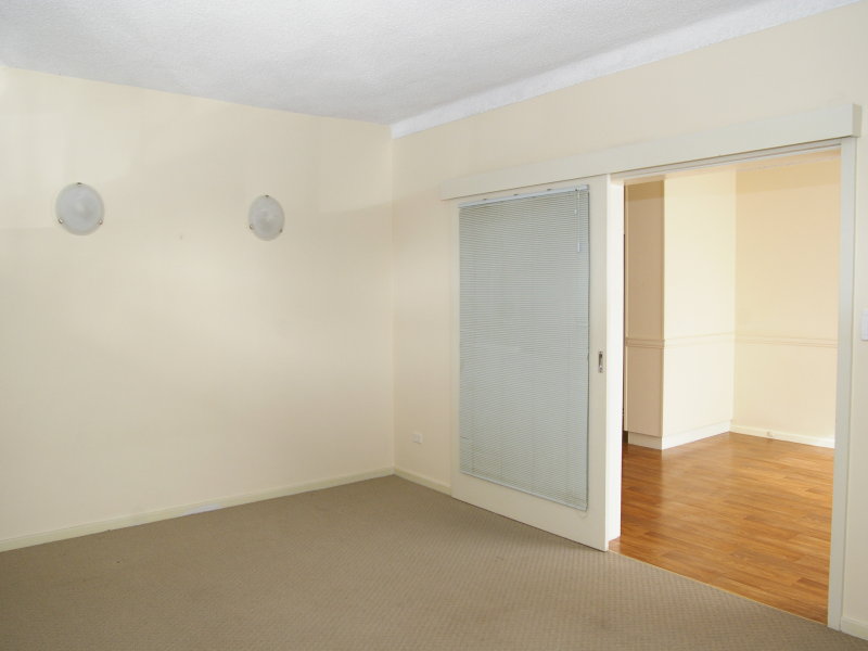 1/23 Seaforth Avenue, SOMERTON PARK — image 5