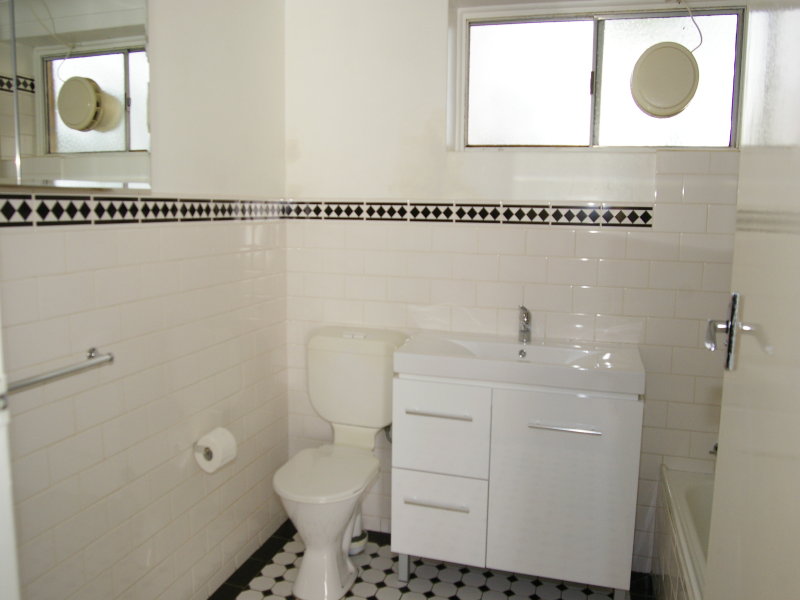 1/23 Seaforth Avenue, SOMERTON PARK — image 7