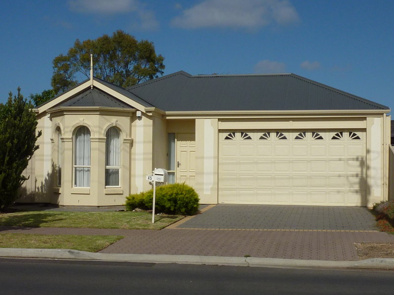 45 Dumfries Avenue, NORTHFIELD — image 1