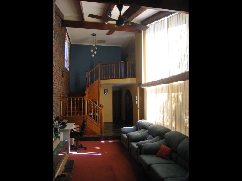 6 Gower Place, NORTH HAVEN — image 2