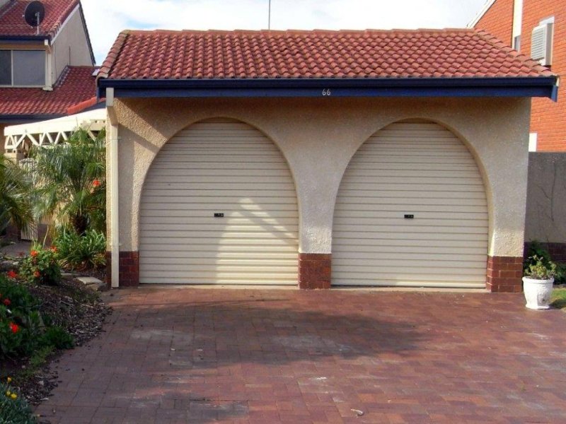 66 Sandpiper Place, WEST LAKES SHORE — image 10