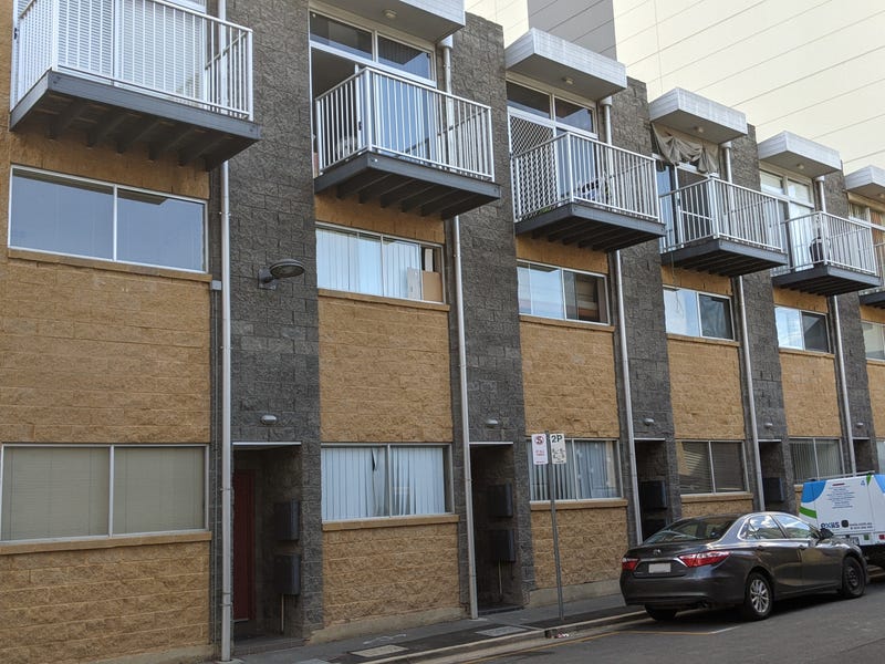 10/12 Toms Court, ADELAIDE — image 1