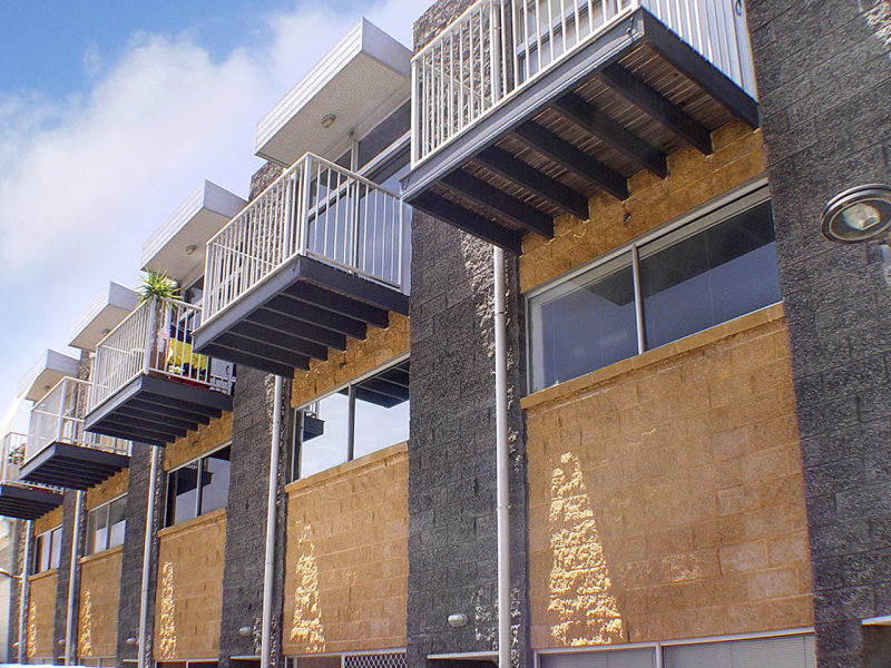 10/12 Toms Court, ADELAIDE — image 2