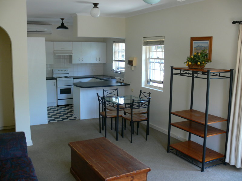 8/128 Osmond Terrace, NORWOOD — image 2