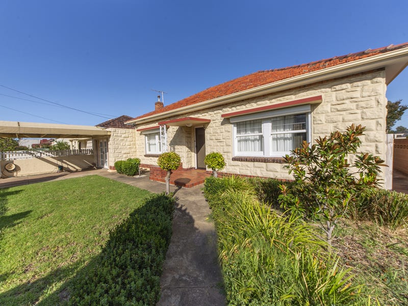 11 Glen Elder Street, FINDON — image 1