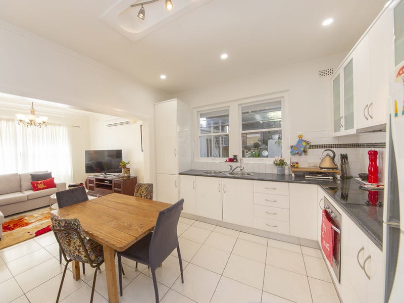 11 Glen Elder Street, FINDON — image 4