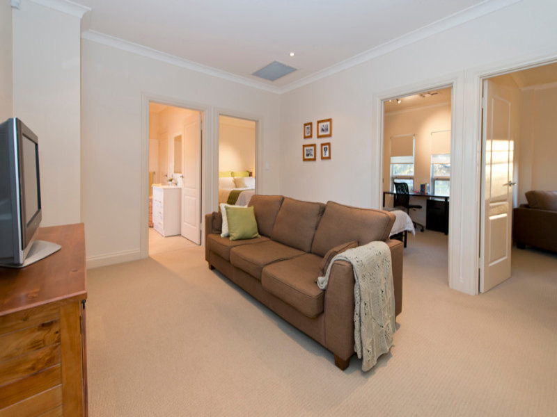 1C Pine Street, FLINDERS PARK — image 10