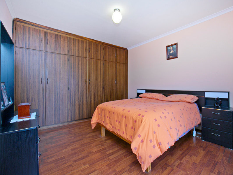 13 Chatswood Grove, NEWTON — image 6