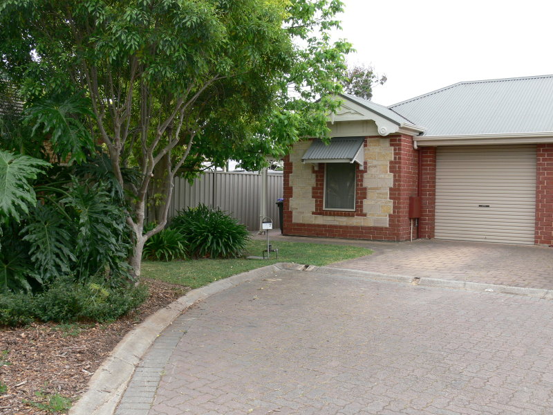 7 Dillon Court, BROMPTON — image 1