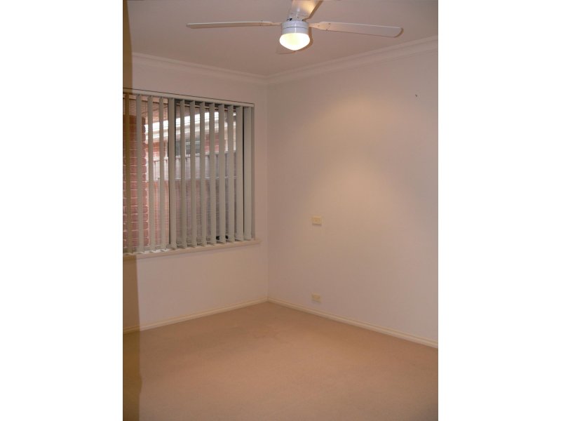 7 Dillon Court, BROMPTON — image 5