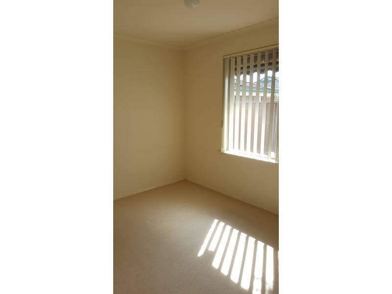 7 Dillon Court, BROMPTON — image 6