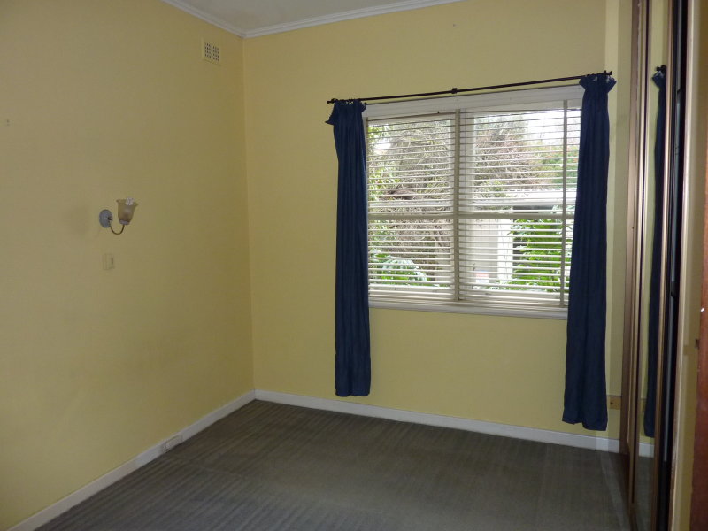 2 Llanfair Terrace, WESTBOURNE PARK — image 3