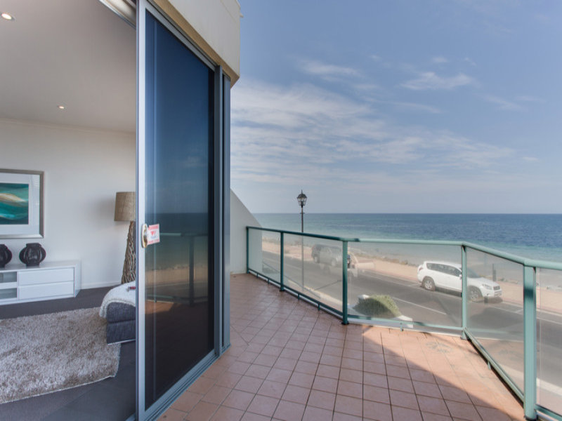 22A The Esplanade, SOMERTON PARK — image 5