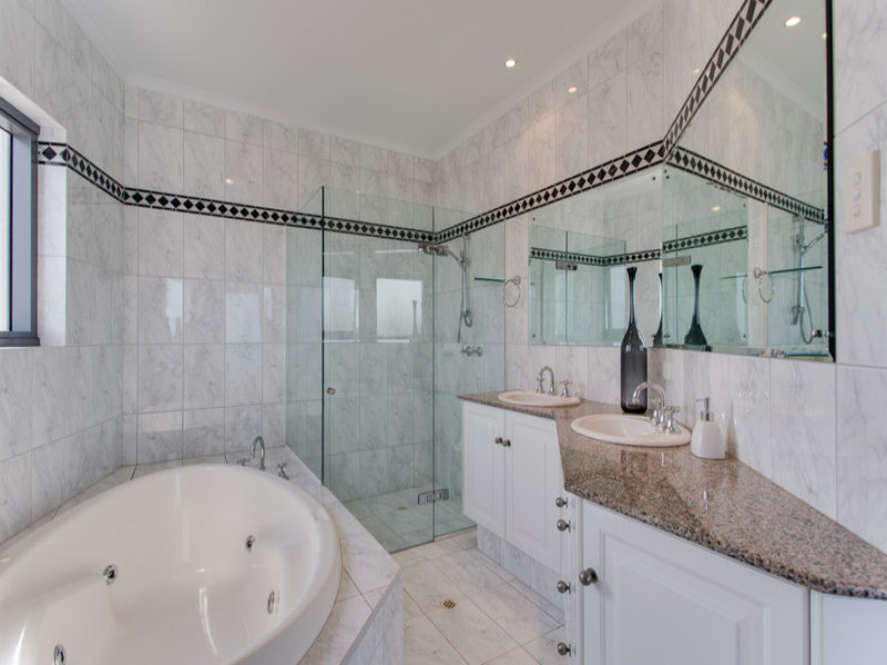 22A The Esplanade, SOMERTON PARK — image 14