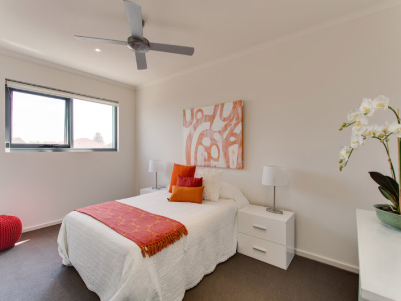 22A The Esplanade, SOMERTON PARK — image 15