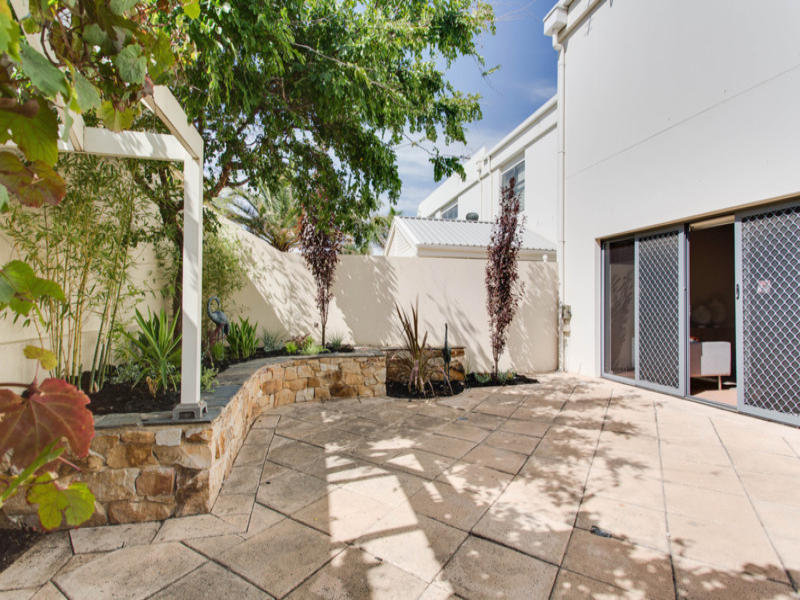 22A The Esplanade, SOMERTON PARK — image 18