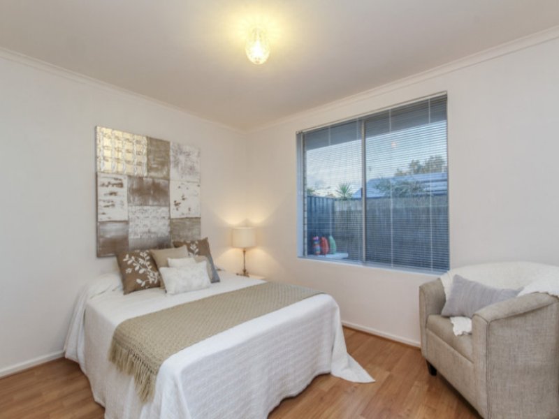 6/20A Cookes Road, WINDSOR GARDENS — image 4