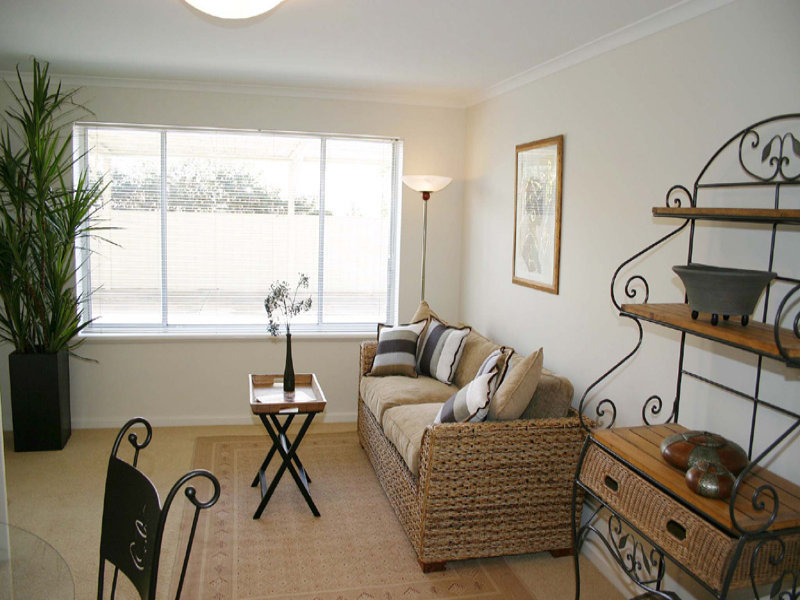 3/22 Shirley Avenue, WOODVILLE — image 1