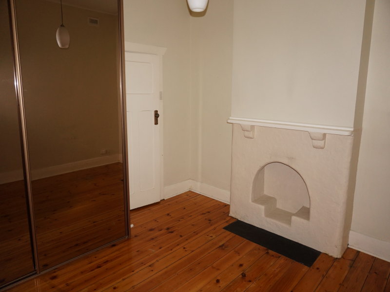 77 Clifford Street, TORRENSVILLE — image 3