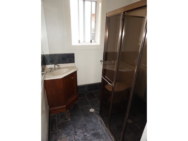 77 Clifford Street, TORRENSVILLE — image 7
