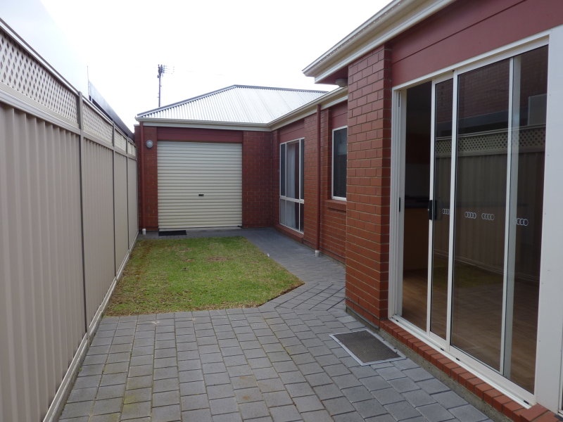 45 Dumfries Avenue, NORTHFIELD — image 13