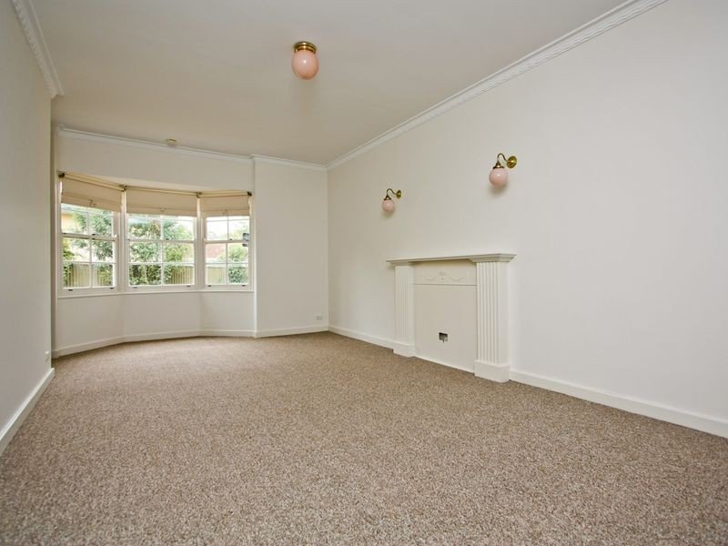 2/9 Coolibah Avenue, KENSINGTON GARDENS — image 2