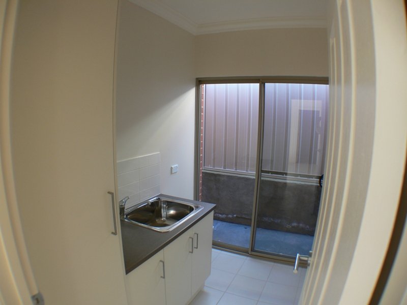 1/13A Maurice Avenue, ROSTREVOR — image 8