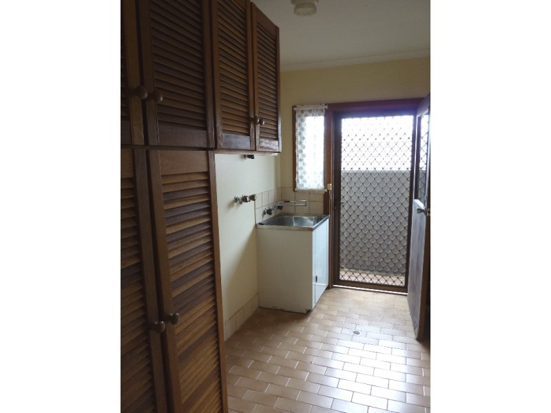 243 Lower Athelstone Road, ATHELSTONE — image 8