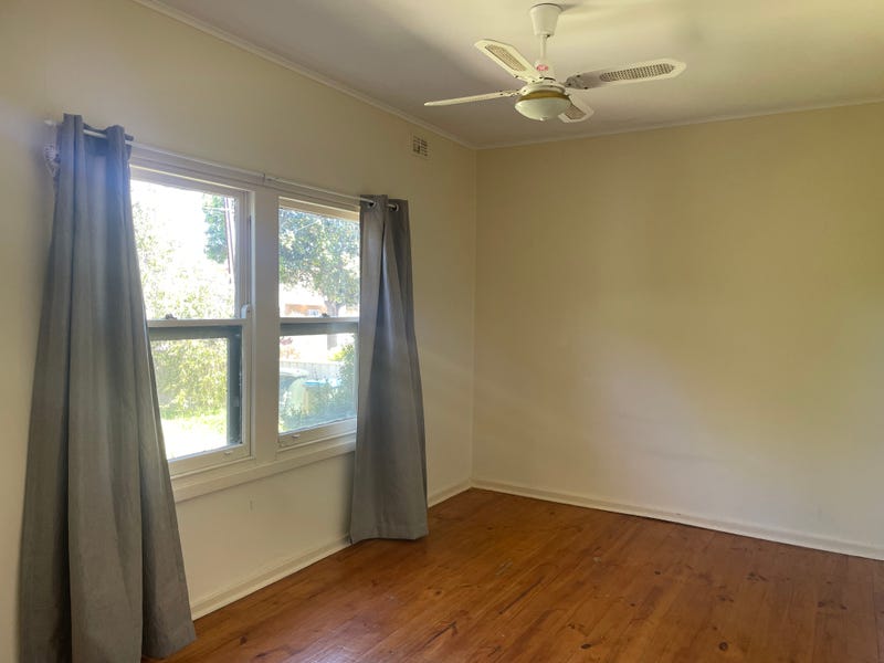 11 Glenton Street, CAMPBELLTOWN — image 5
