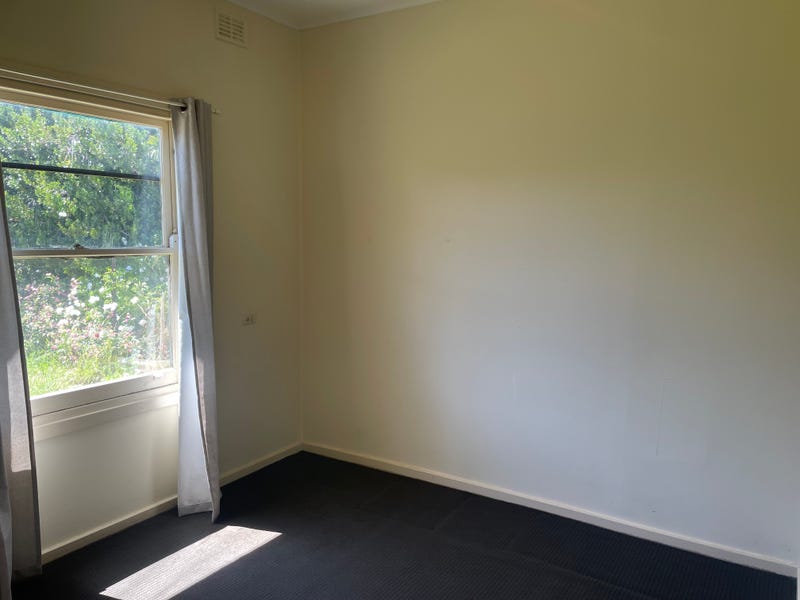 11 Glenton Street, CAMPBELLTOWN — image 6