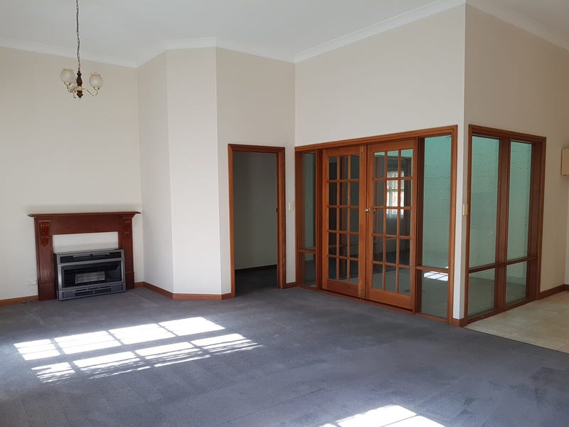 19 Torrens Street, COLLEGE PARK — image 3