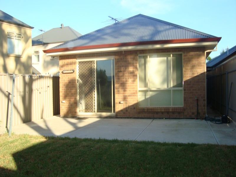 27 Brecon Street, WINDSOR GARDENS — image 10