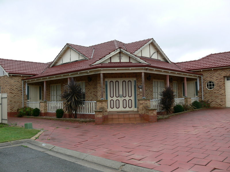 24 Wood Road, PARADISE — image 1