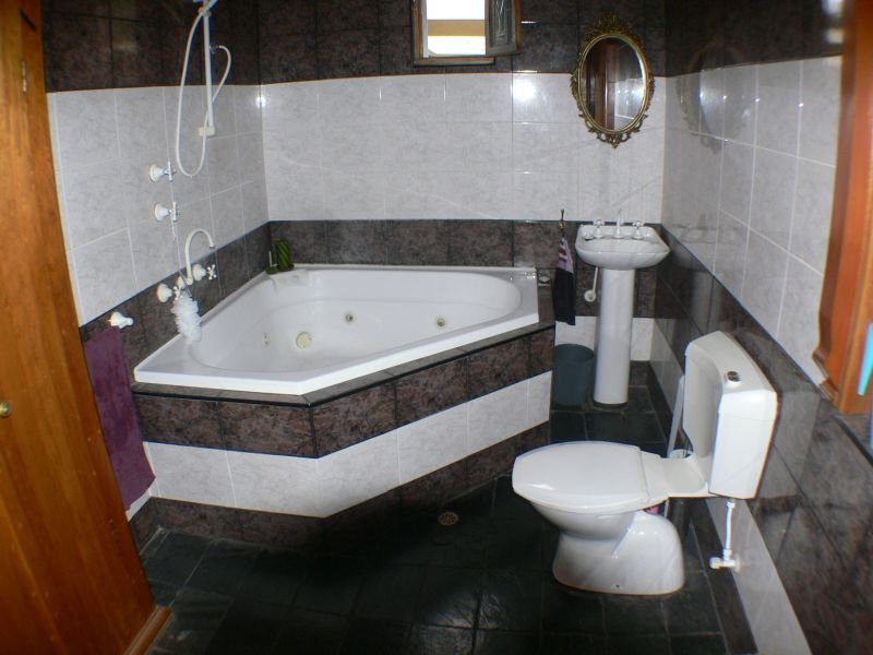 15 Gameau Road, PARADISE — image 4