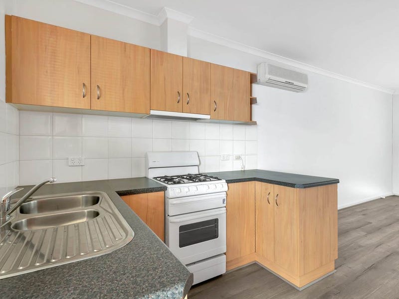 8/114 Lipsett Terrace, BROOKLYN PARK — image 2