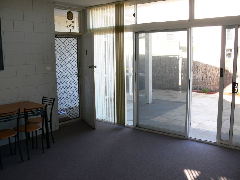 1/66 Seaview Road, WEST BEACH — image 4