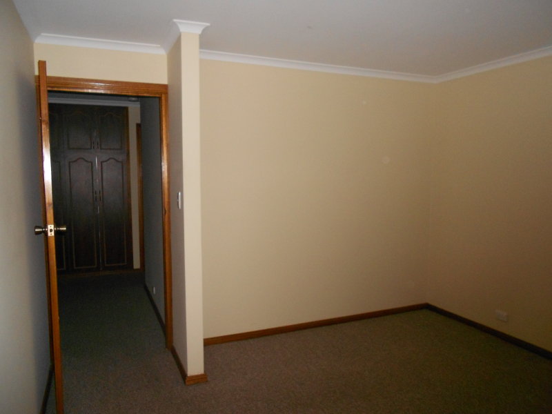 2/147-149 Tolley Road, ST AGNES — image 4