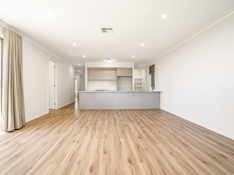30B East Street, HECTORVILLE — image 5