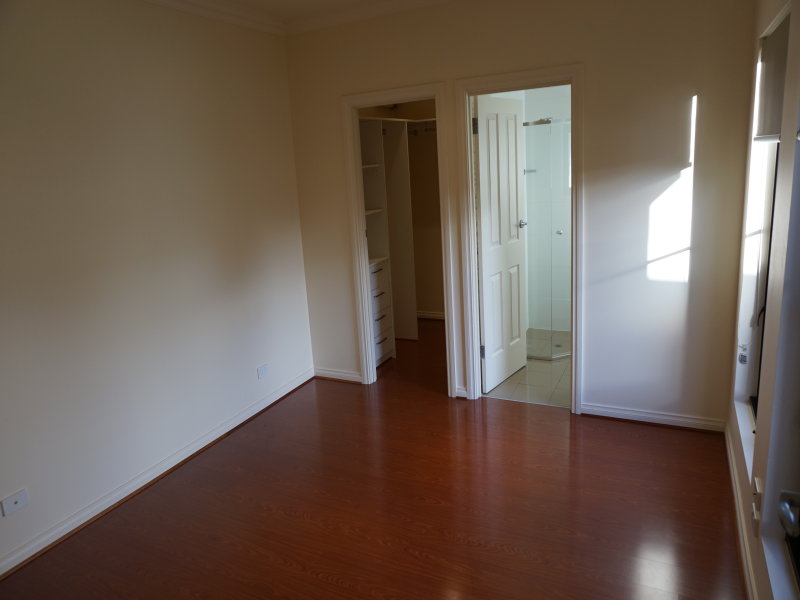 13D Radnor Avenue, ROSTREVOR — image 2